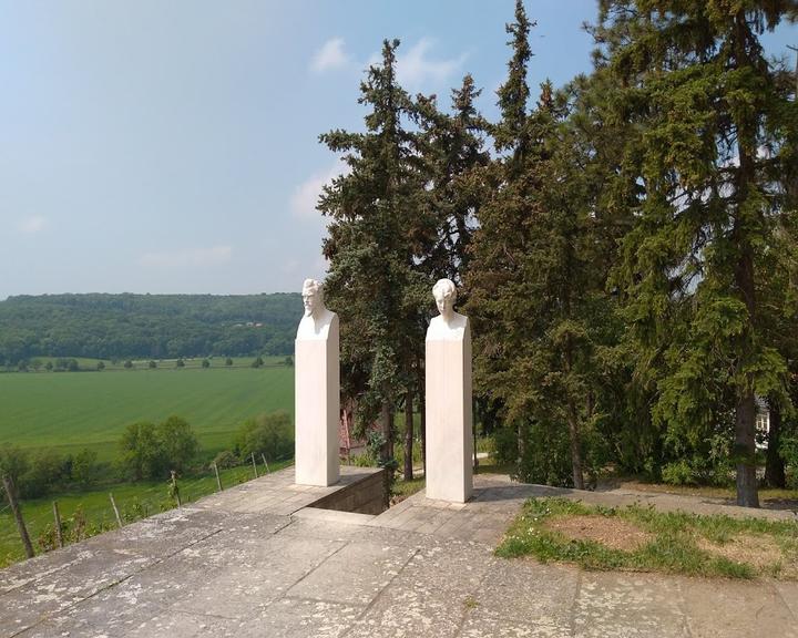 Max-Klinger-Weinberg Café & Ferienhäuser